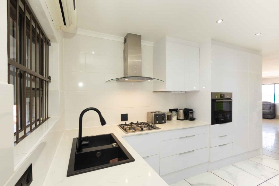 3 Bedroom Property for Sale in Normandie Western Cape